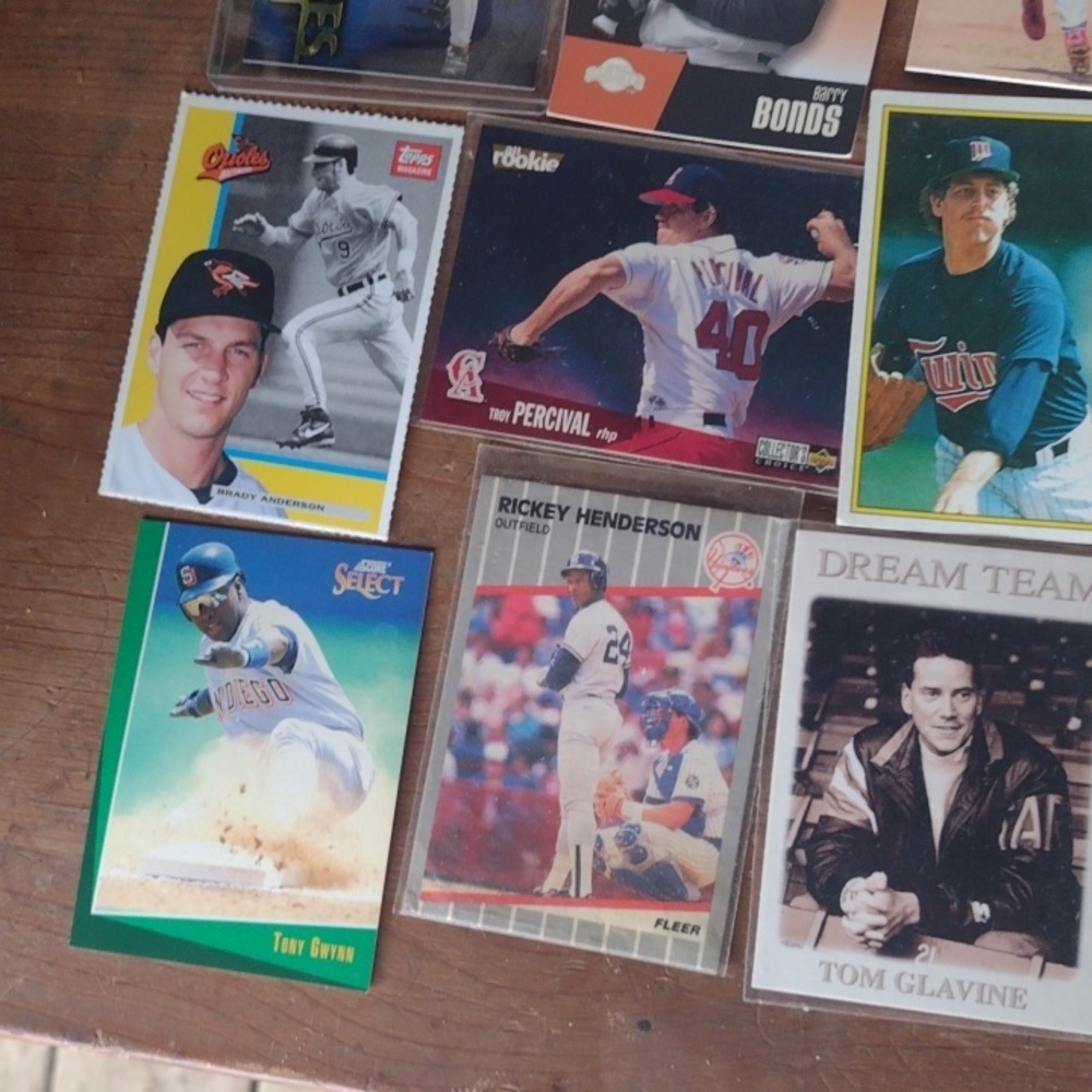 Assorted Baseball Trading Cards Set - Picture 4 of 5